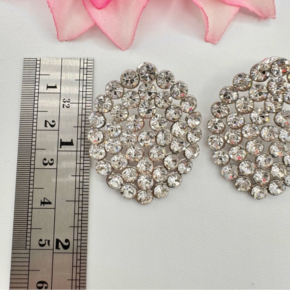 Paparazzi Drama School Dropout Clear Rhinestone Statement Earrings Silver Tone - Picture 6 of 9